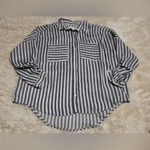 Everly Women’s Size L Black & White Striped Shirt With Embroidered Flowers EUC